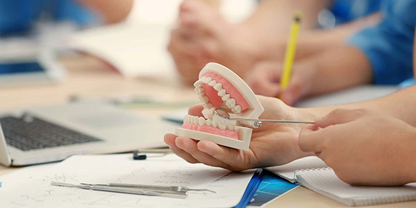 تحصیل رشته دندانپزشکی در ترکیه