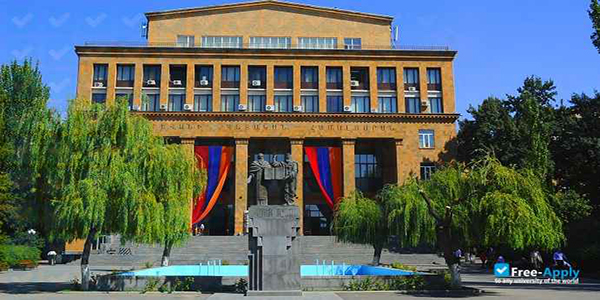 دانشگاه ایروان