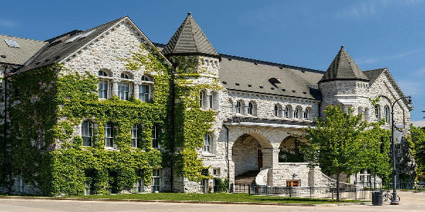 تحصیل پزشکی در کانادا